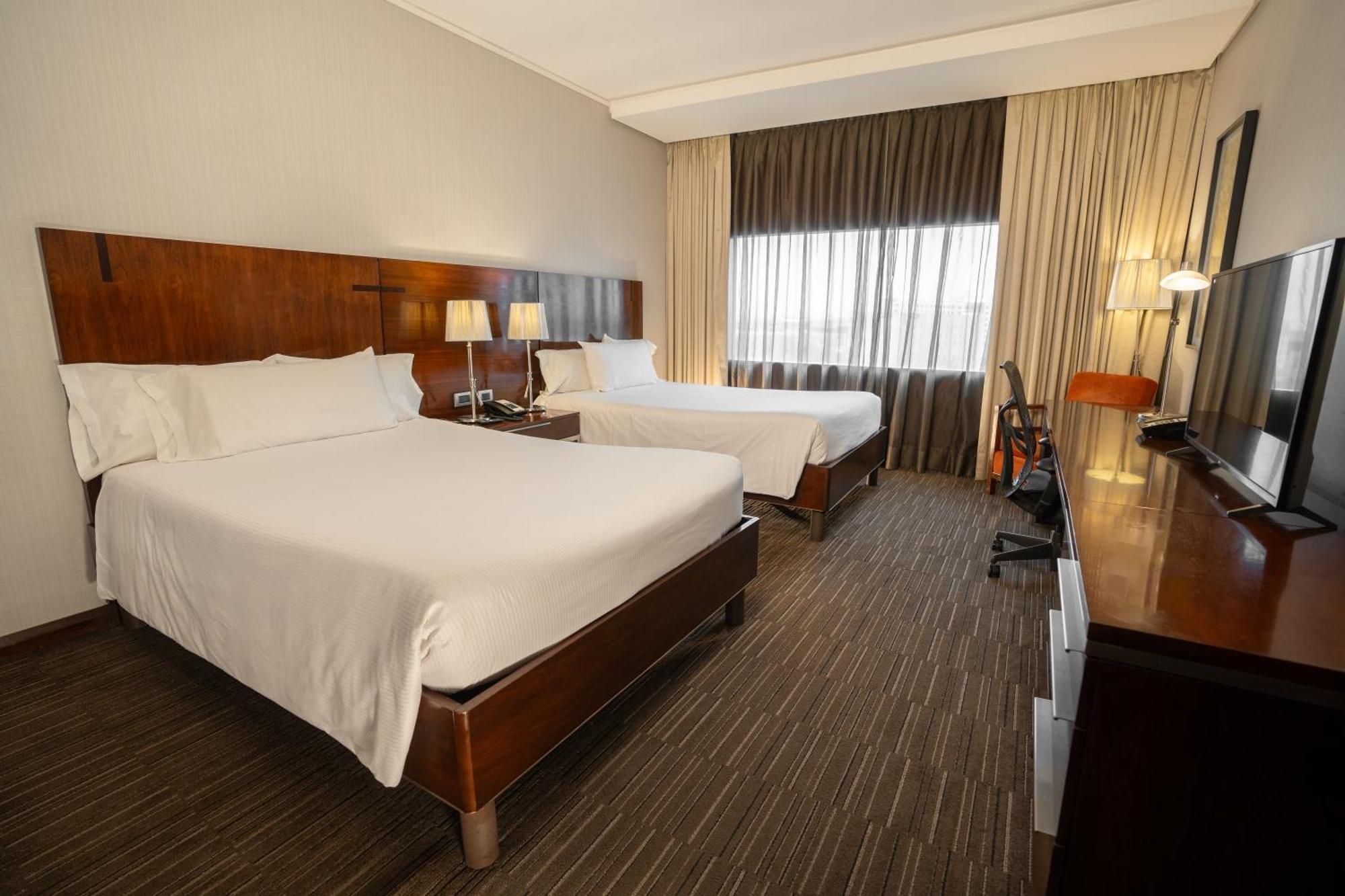 Hilton Garden Airport Hotel Santiago